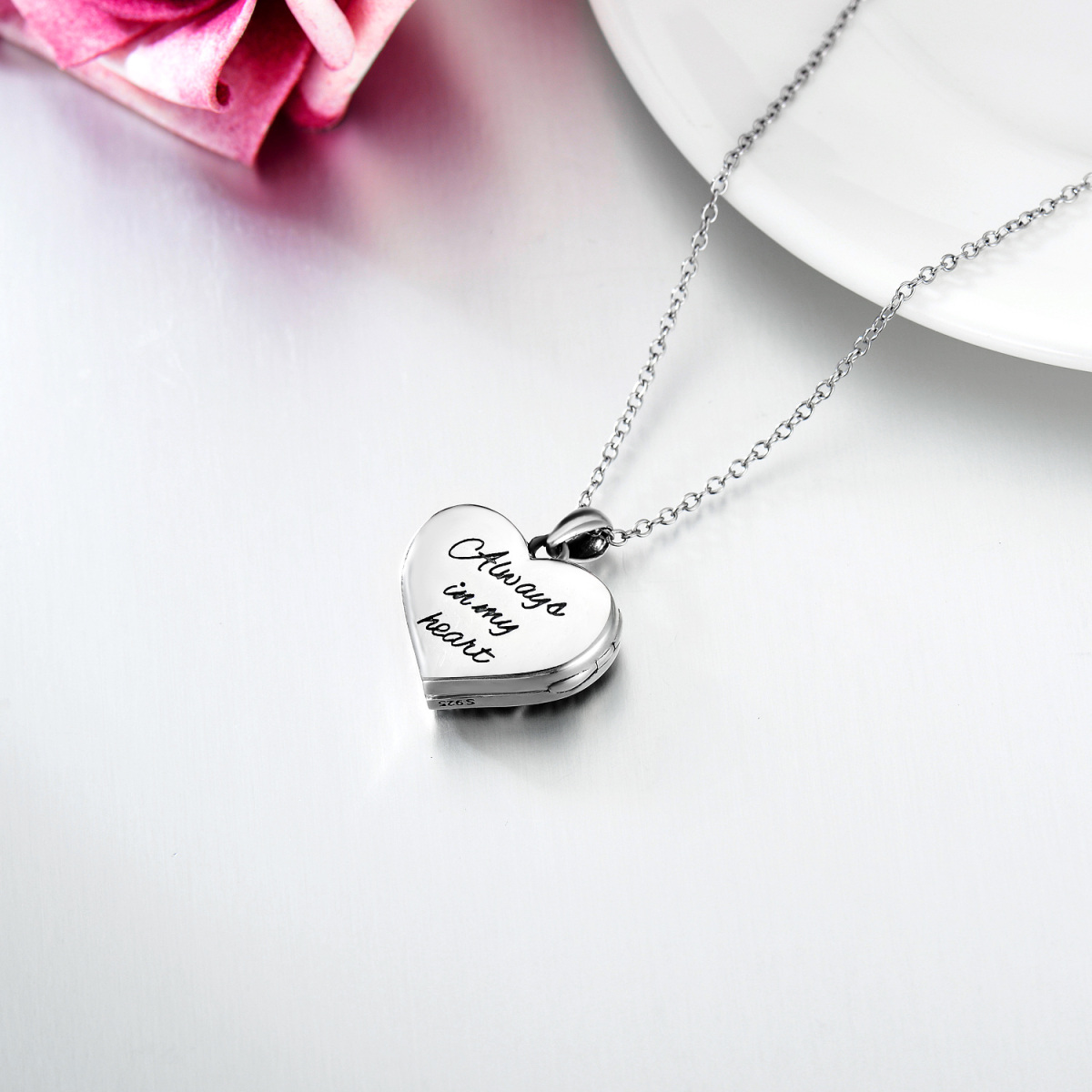 Collar de plata de ley en forma de corazón circular personalizada Foto Locket-4