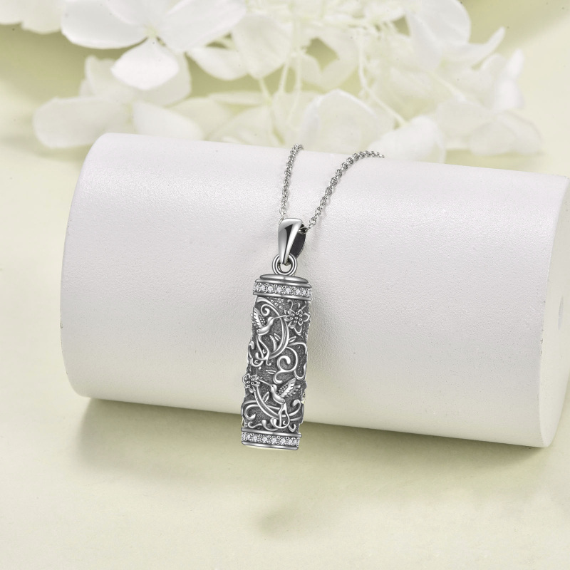 Colar de prata esterlina com zircónias cúbicas em forma de círculo e urna com barras para-4