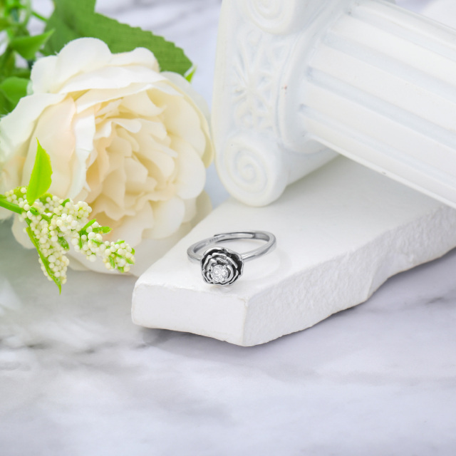 Anillo de compromiso con rosa y diamantes creados en laboratorio con forma circular de plata de ley-3