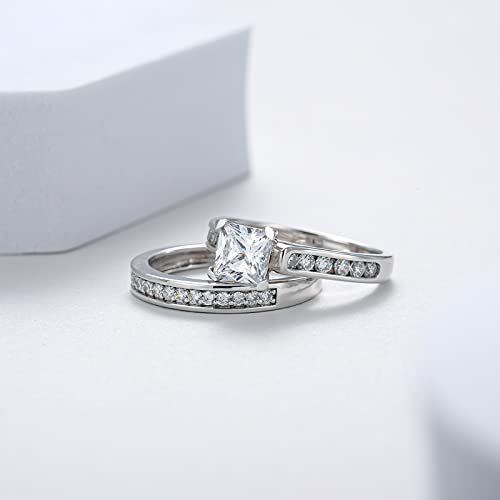 Sterling Silver Circular Shaped Moissanite Engagement Ring-4