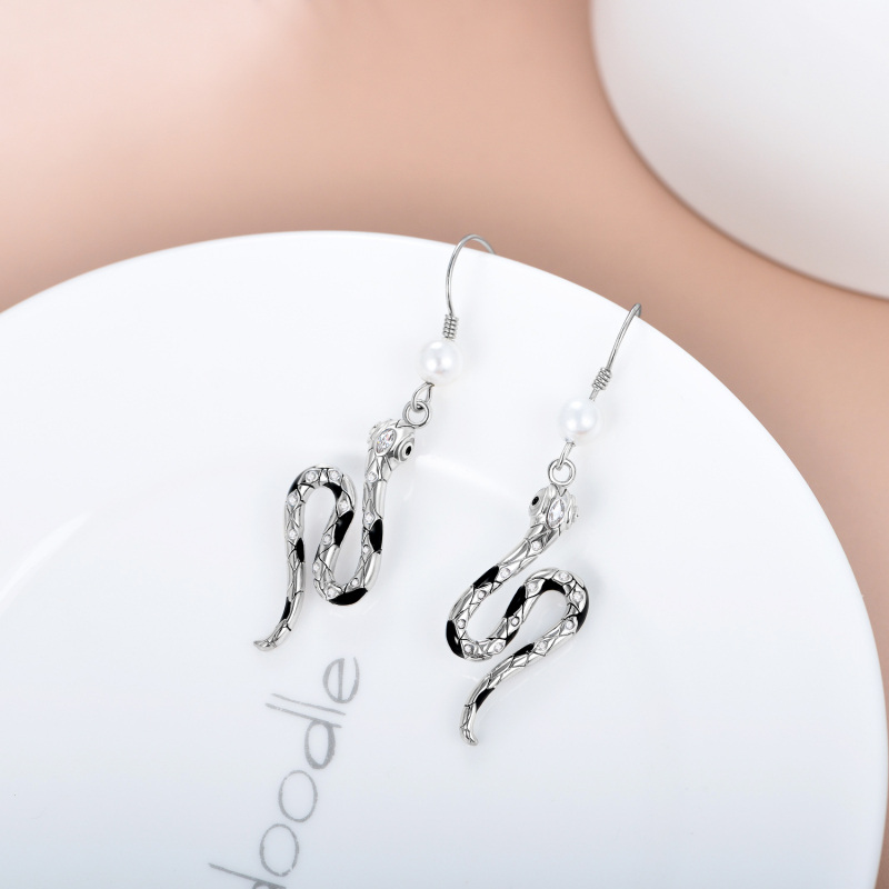 Brincos de cobra de pérola em formato circular de prata esterlina-4