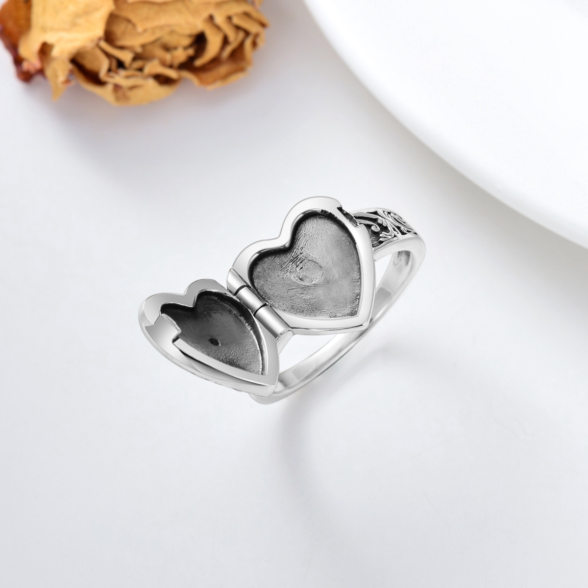 Anillo de sello con foto en forma de corazón personalizado con forma circular de girasol y circonita cúbica en plata de ley-4