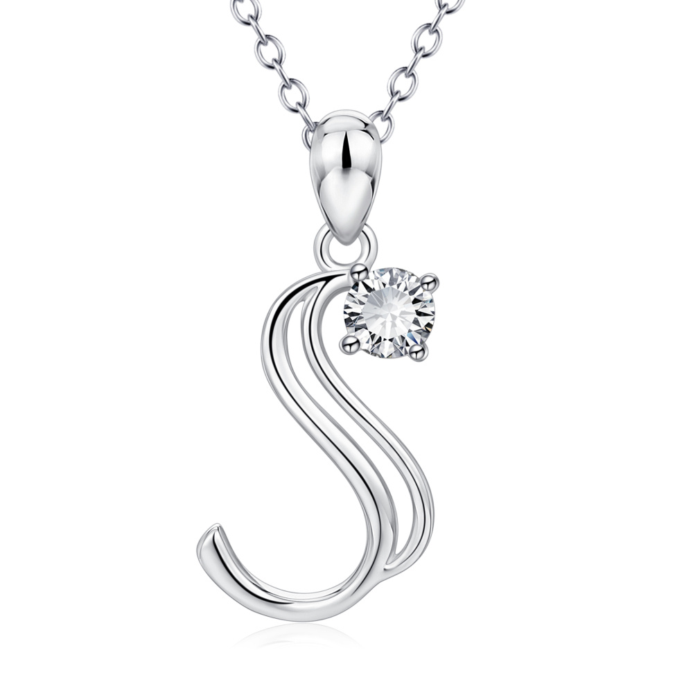 Colar com pendente inicial personalizado em prata de lei com zircónias cúbicas e letra S para mulher-1