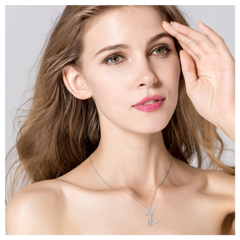 Colar com pendente inicial personalizado em prata de lei com zircónias cúbicas e letra Z para mulher-2