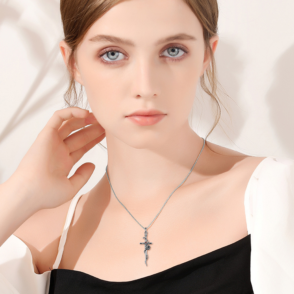 Collier avec pendentif en forme de rose circulaire en argent sterling avec croix et épée pour femme-2