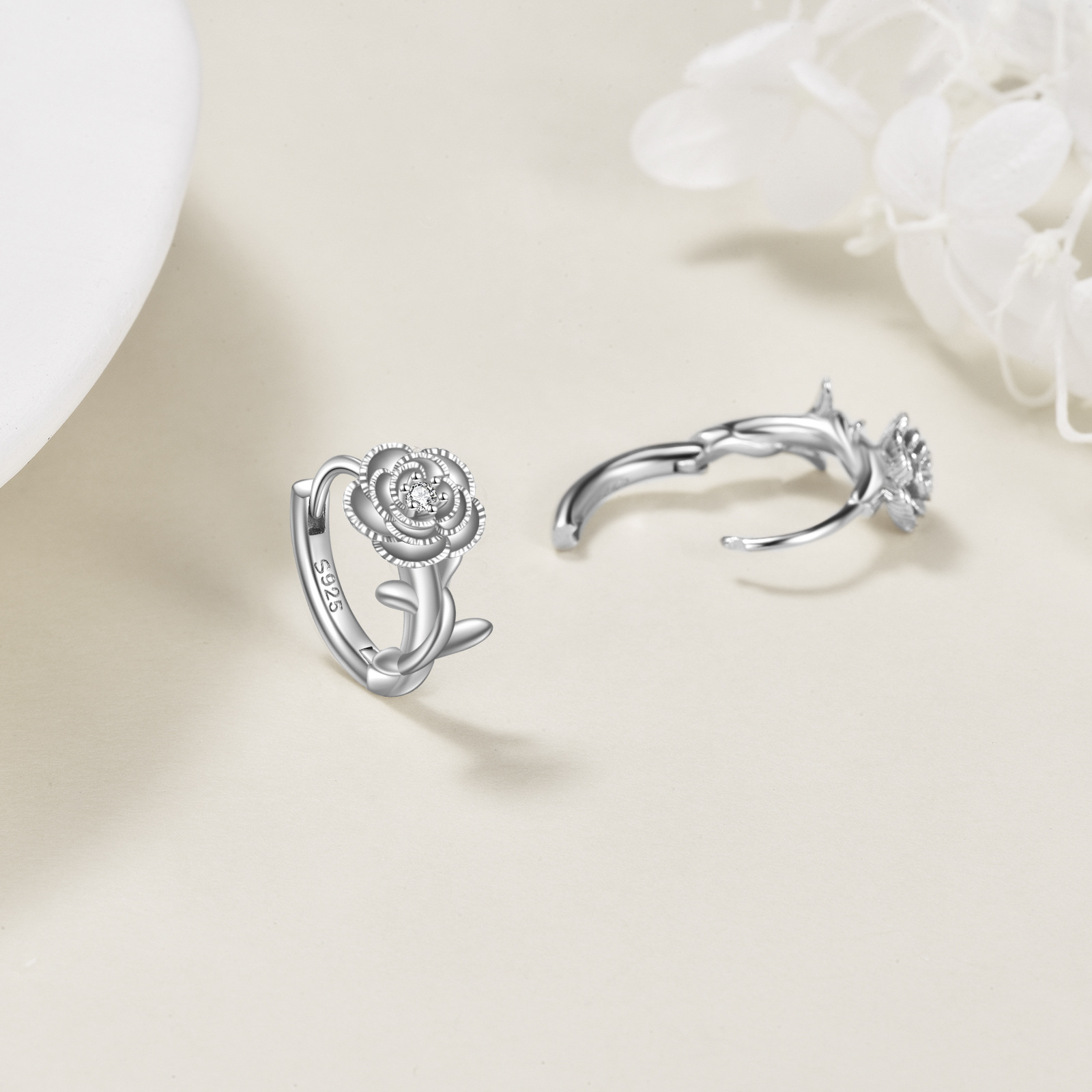 Sterling Silber kreisförmig kubischer Zirkonia Rose Hoop Ohrringe-3