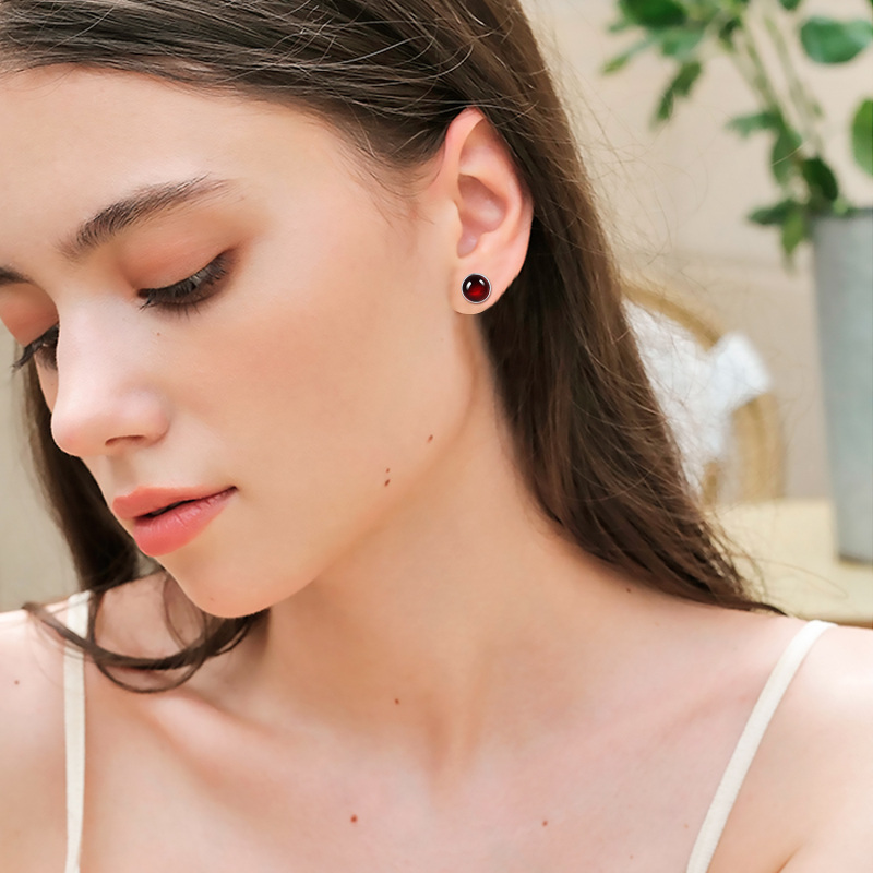 Boucles d'oreilles à tige rondes en argent sterling avec zircone cubique de forme circulaire-2