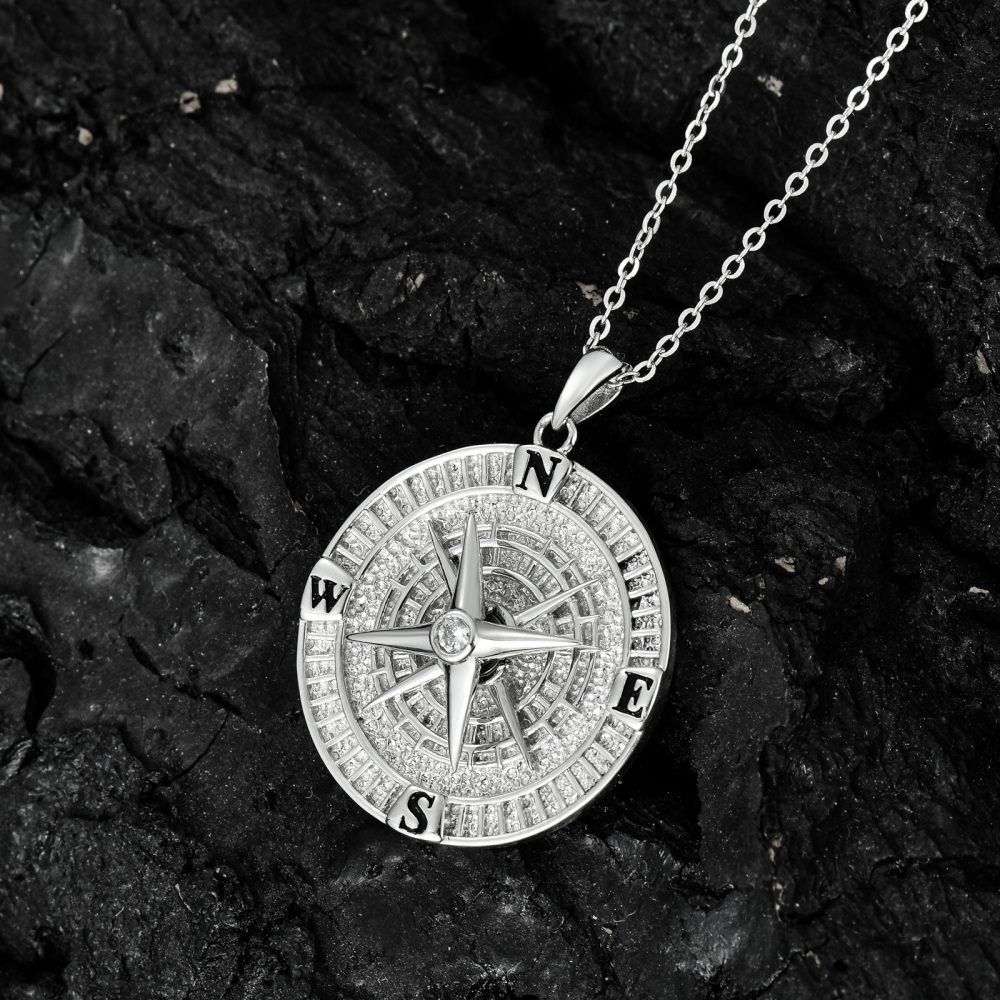Collar con brújula de plata de ley y circonita cúbica para hombre-5