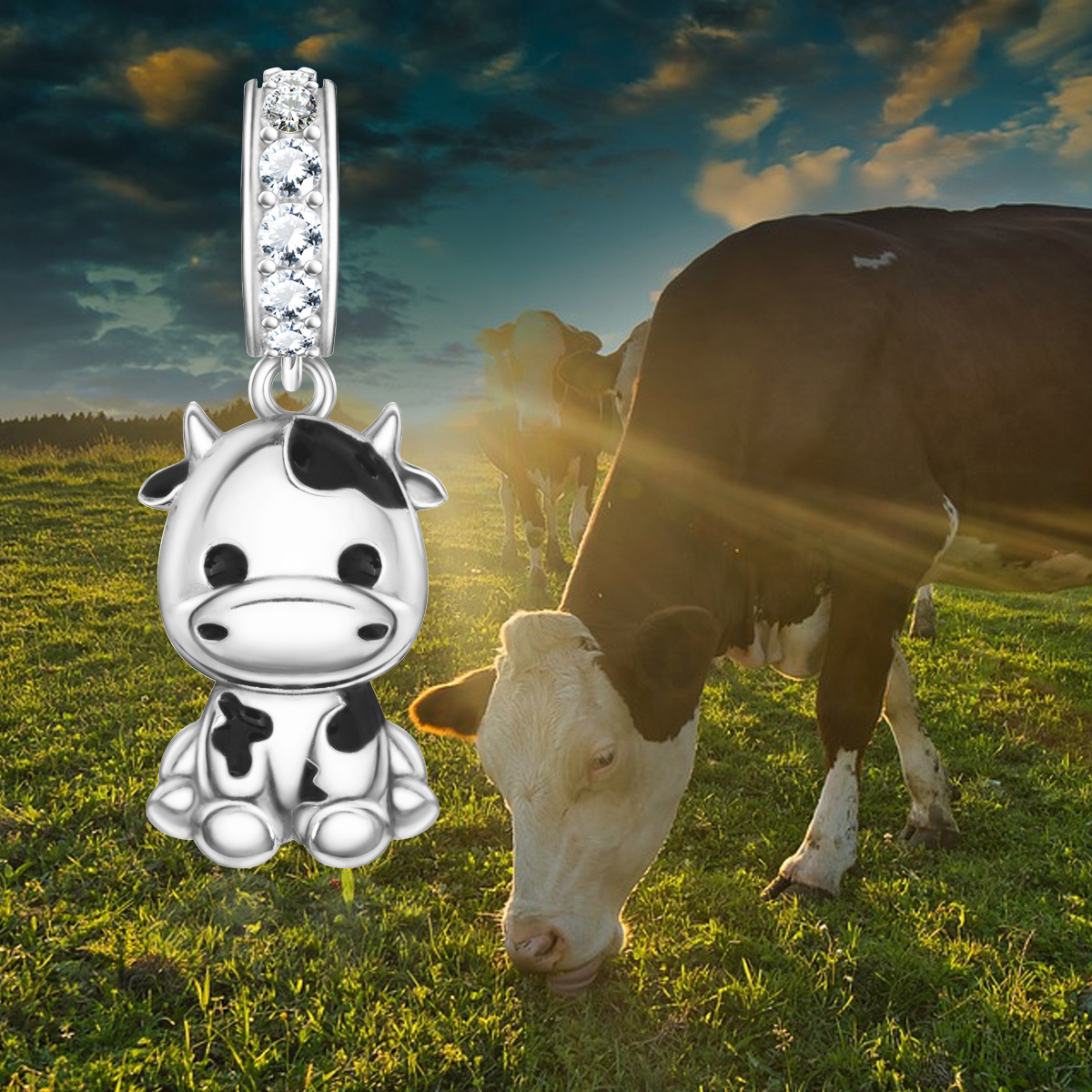 Colgante con forma de vaca de plata de ley con circonita cúbica-6