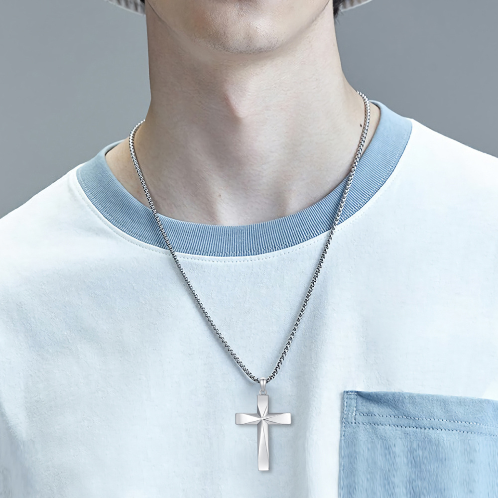 Colar com pingente de cruz de prata esterlina para homens-3