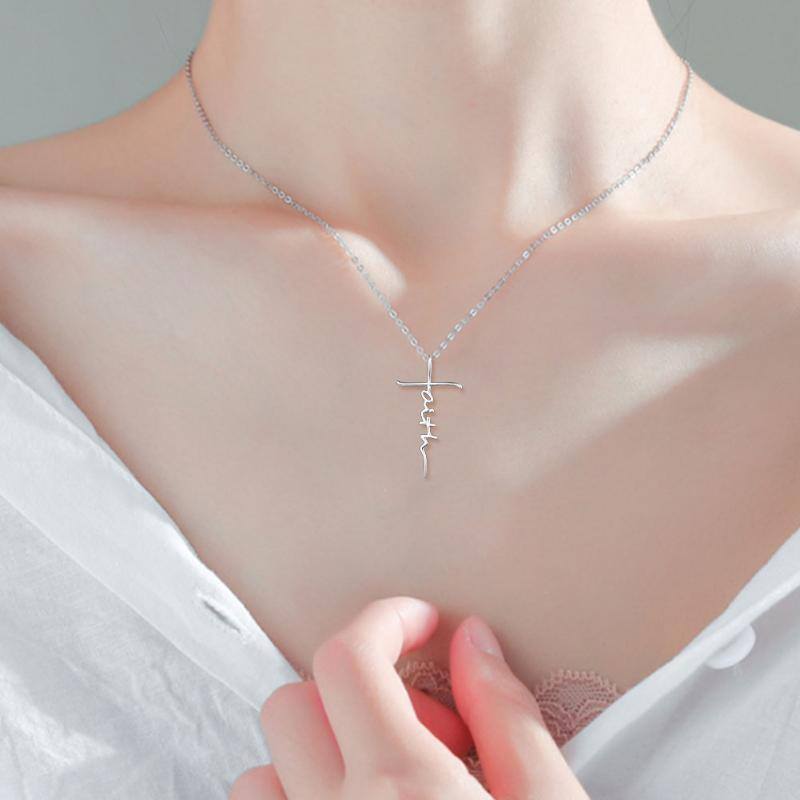 Collana con ciondolo a forma di croce in argento sterling-2