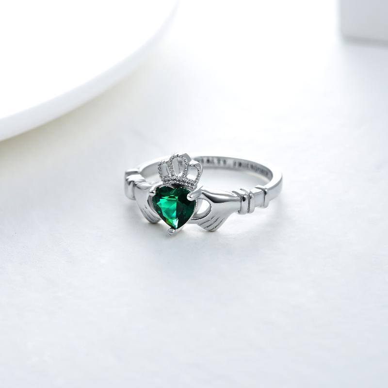 Bague en argent sterling à couronne et cœur en zircon cubique avec mot gravé-4