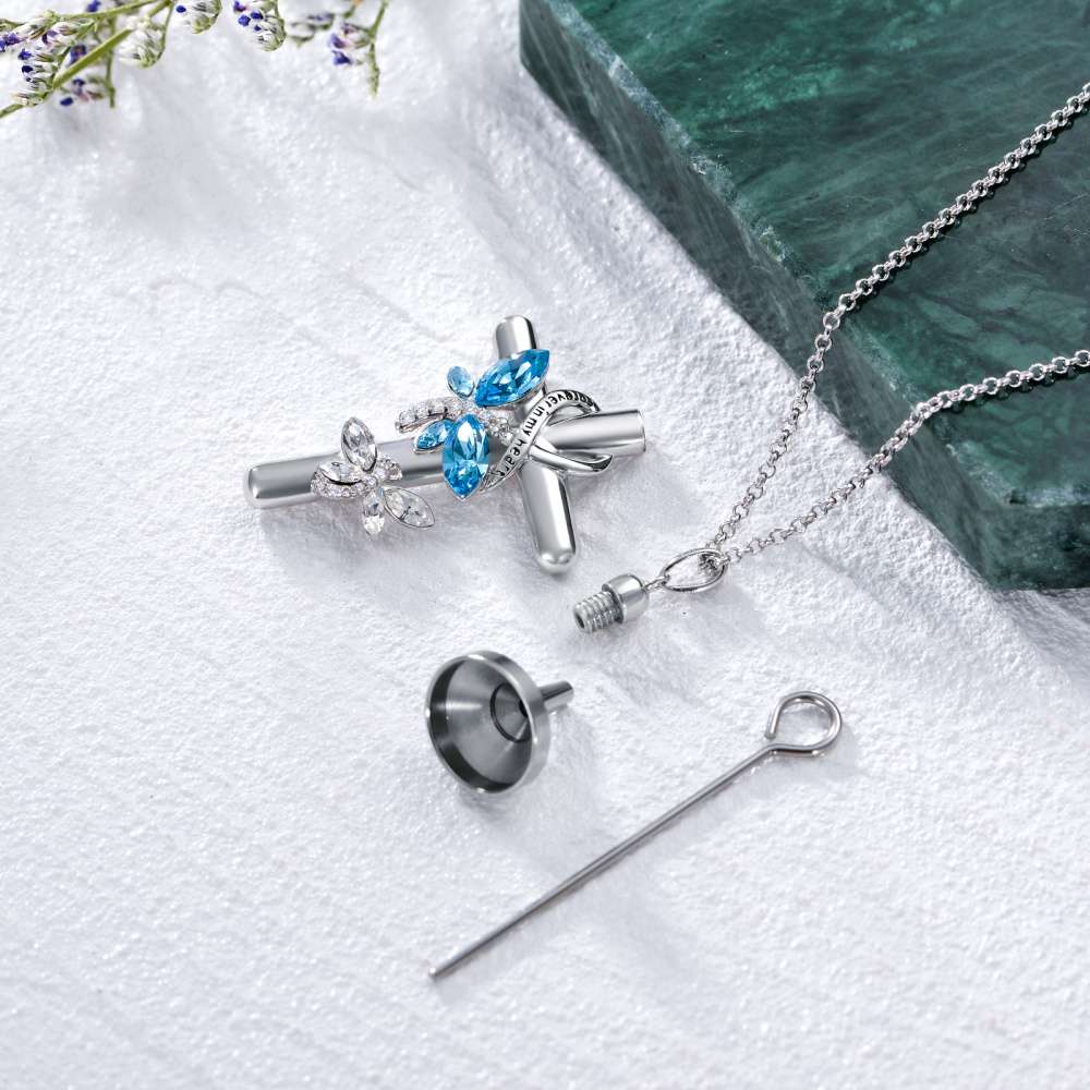Urnen-Halskette aus Sterlingsilber mit Kristall-Schmetterling und Kreuz mit Unendlichkeitssymbol für Asche mit eingraviertem Wort für die beste Freundin der Frau-4