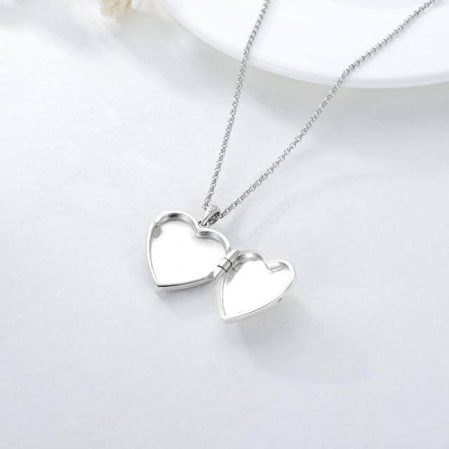 Collana con medaglione fotografico personalizzato a forma di cuore con foto personalizzata di libellula in cristallo e argento sterling con parola incisa-6