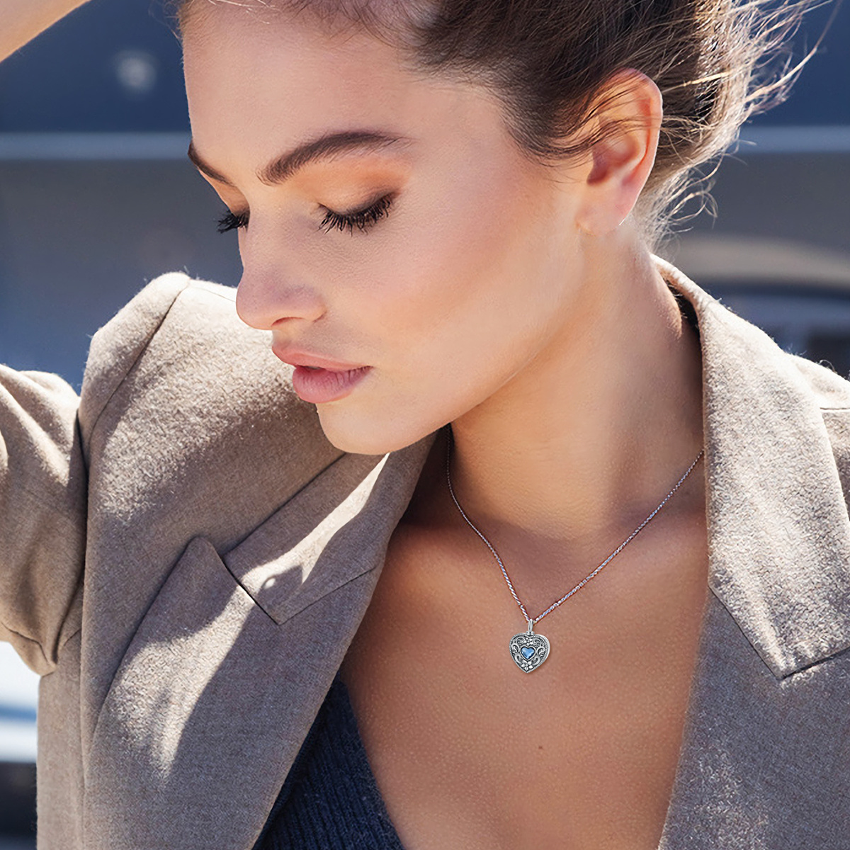 Collana d'argento con cuore e narciso in cristallo, personalizzata con medaglione per le ceneri-2