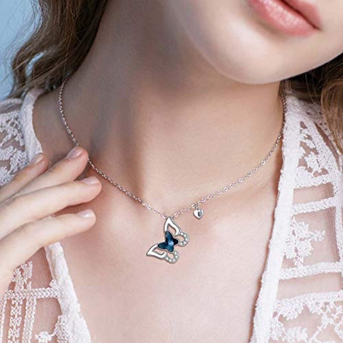 Collier avec pendentif papillon personnalisé en argent sterling et cristal avec lettre initiale E-3