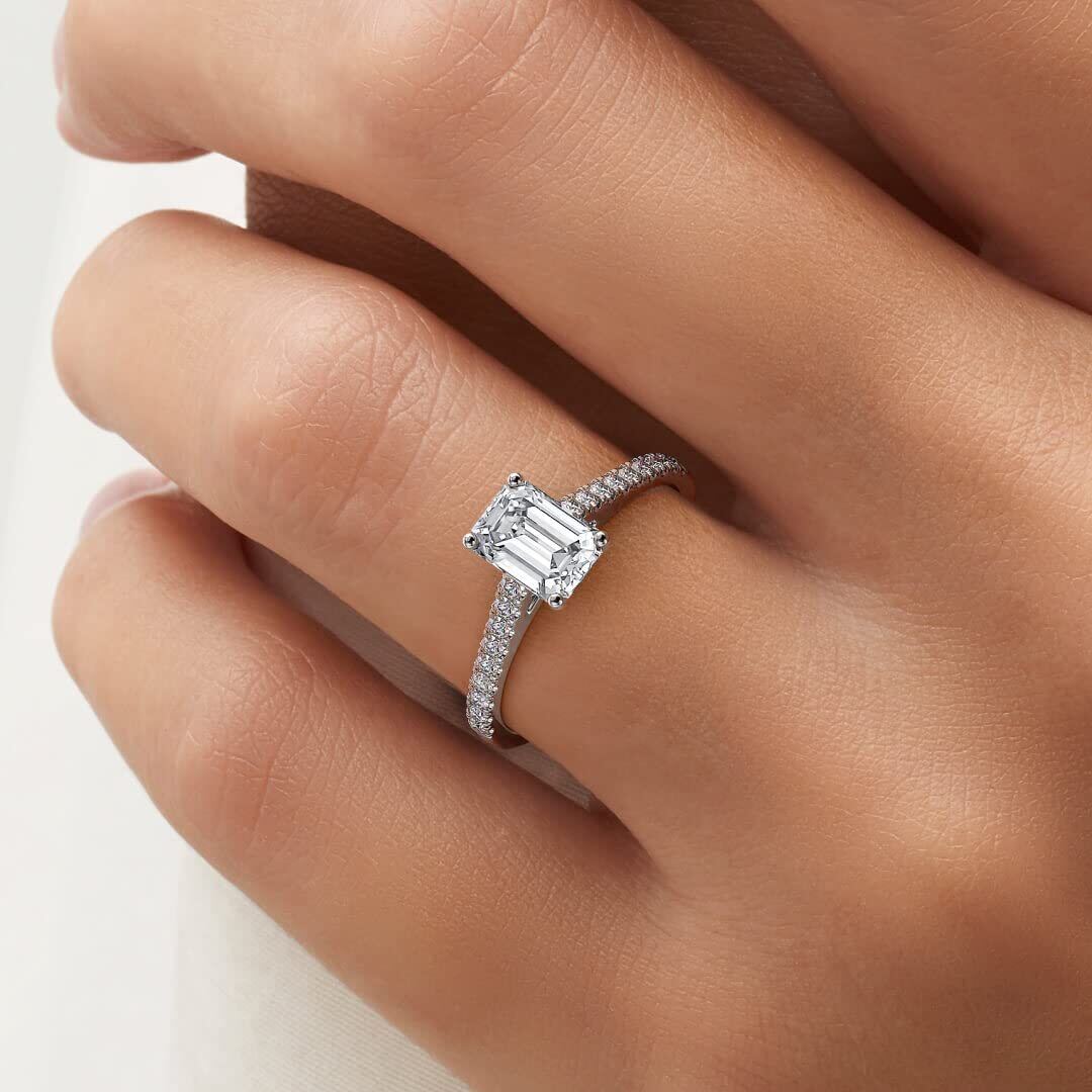 Pierścionek zaręczynowy z grawerem w kształcie kwadratu Princess Moissanite ze srebra próby 925, 2 CT-2