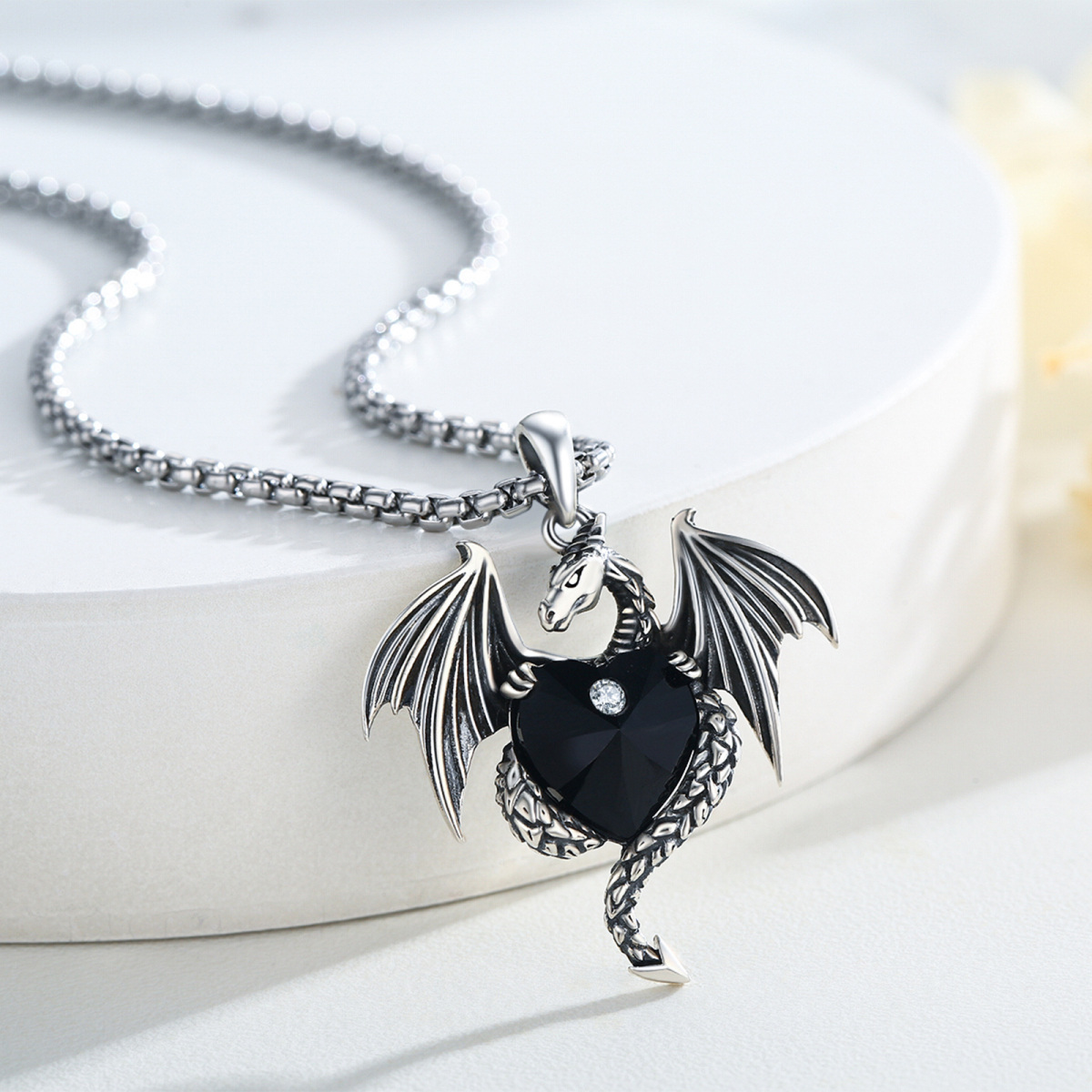 Collier en argent sterling avec pendentif dragon volant et coeur en cristal noir-4