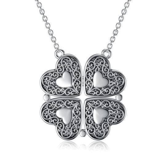 Collana con ciondolo a forma di cuore e quadrifoglio in argento sterling