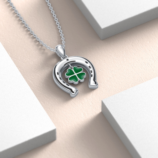 Collana con ciondolo a ferro di cavallo e quadrifoglio in argento sterling-4