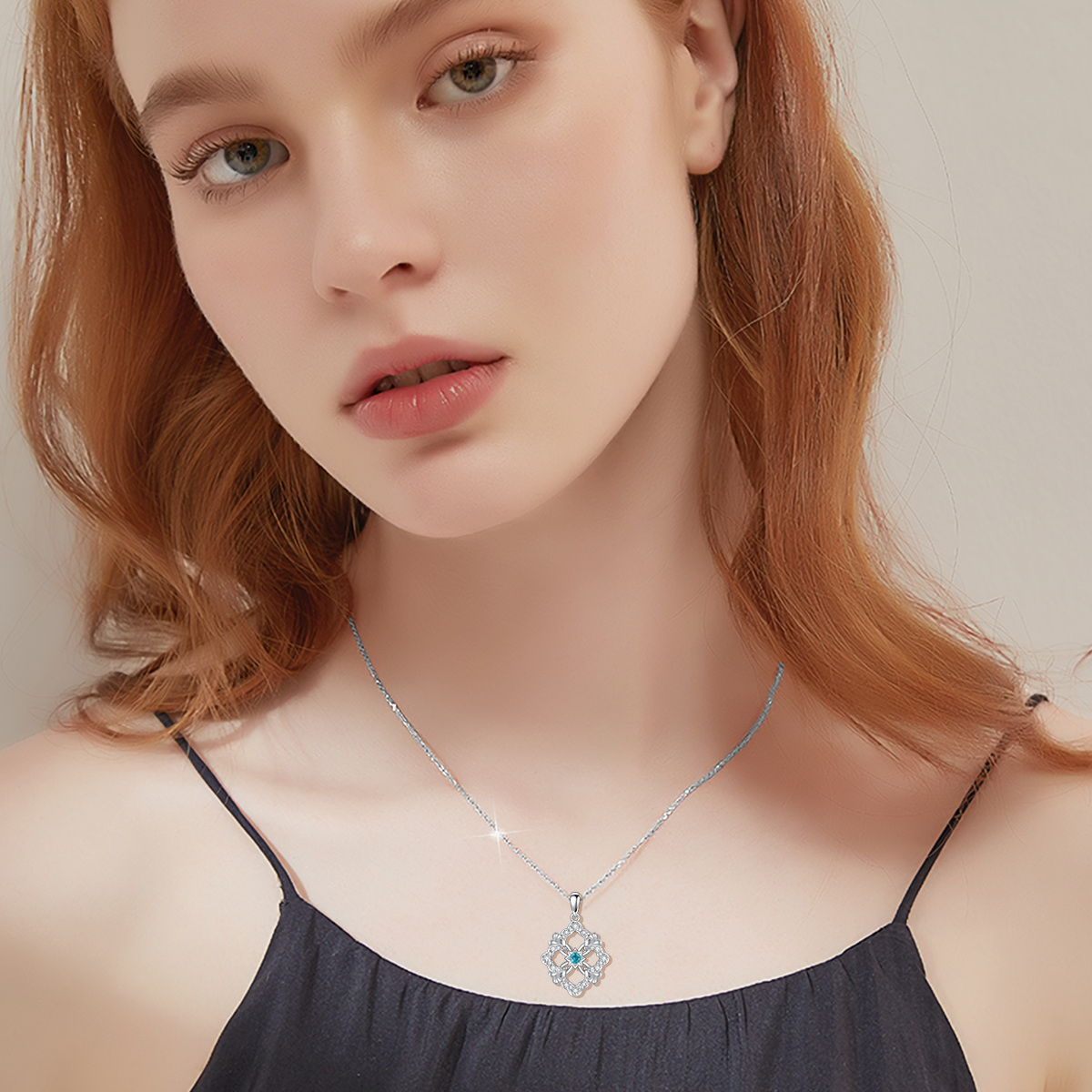 Collier en argent sterling avec pendentif trèfle à quatre feuilles en zircon cubique-2