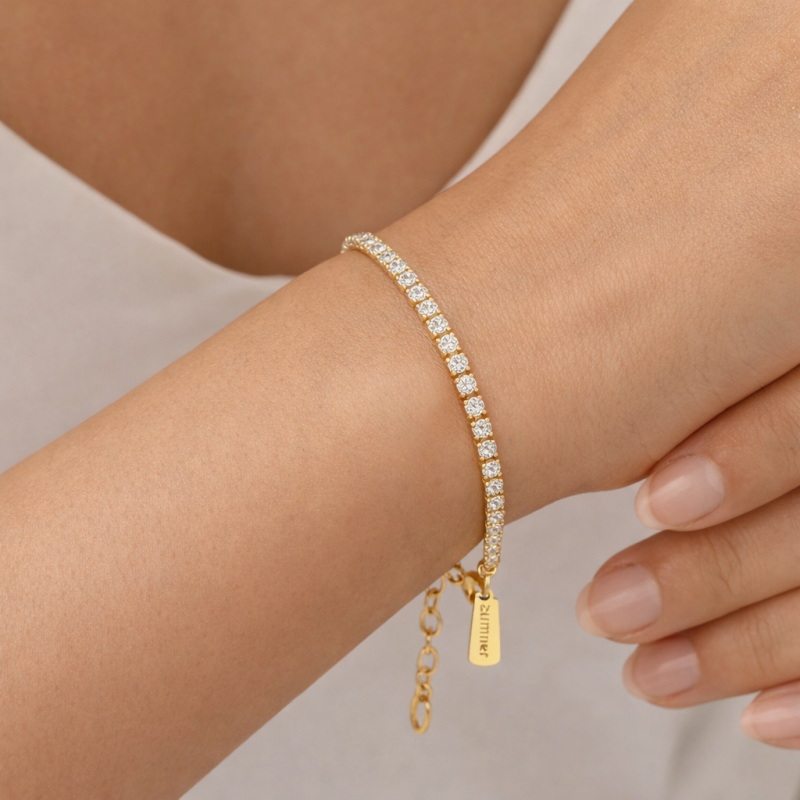 Sterlingsilber mit gelbgoldplattiertem Moissanit personalisiert graviertes Tennisarmband-2