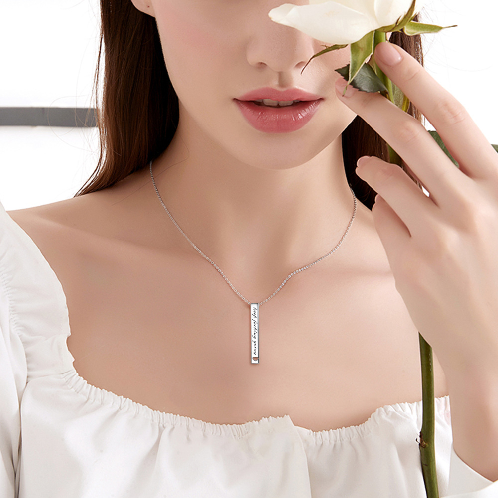 Collar de plata de ley con forma de corazón y palabra grabada-2