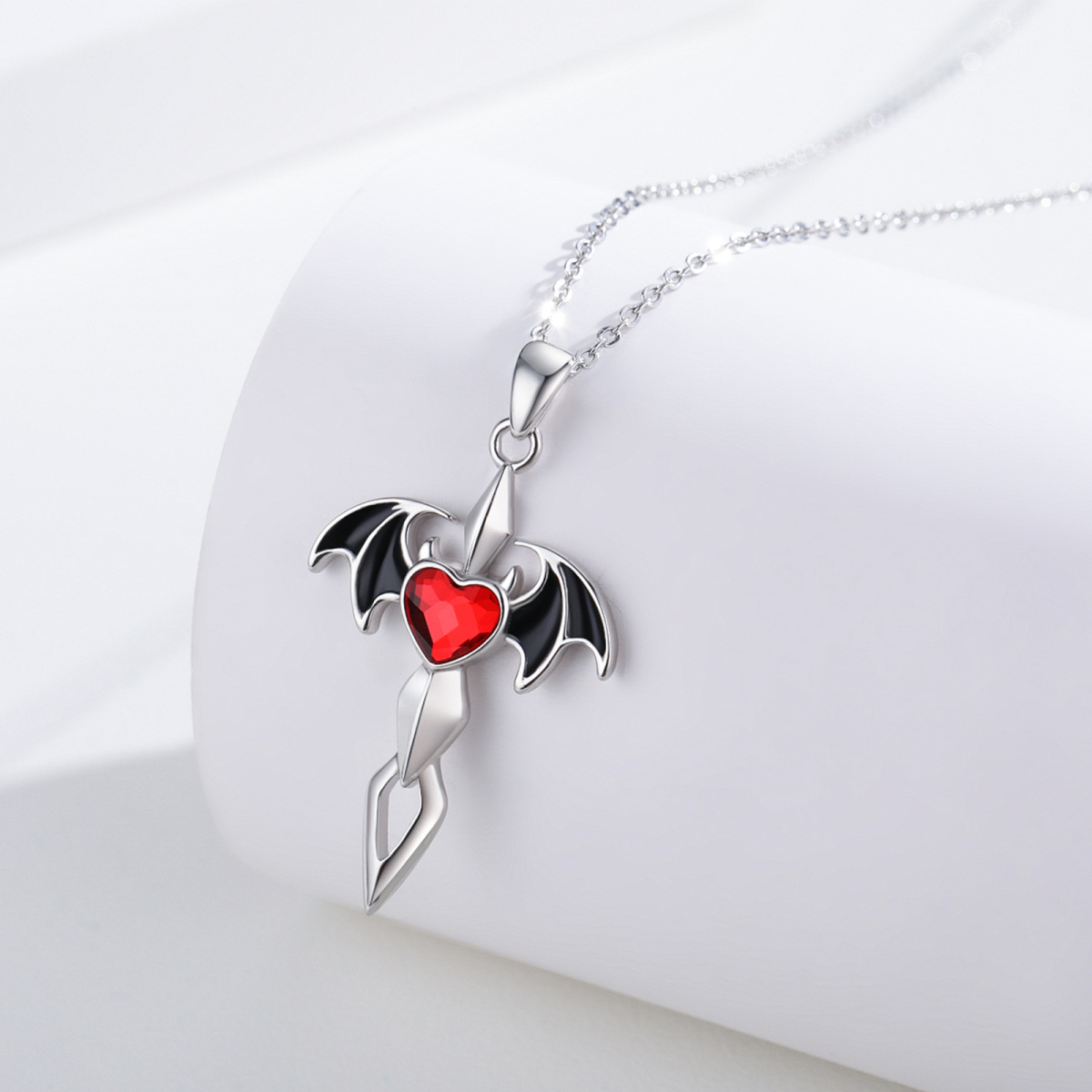 Collier en argent sterling avec pendentif chauve-souris à zircon cubique en forme de coeur-4