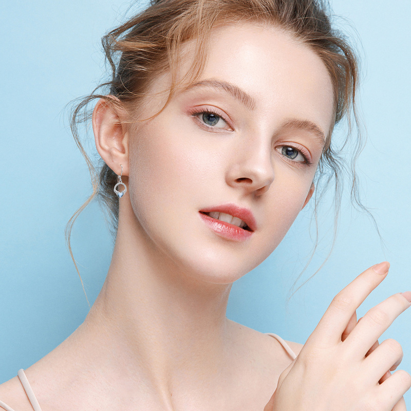 Orecchini con nodo celtico in argento sterling con cuore in cristallo e zircone-2