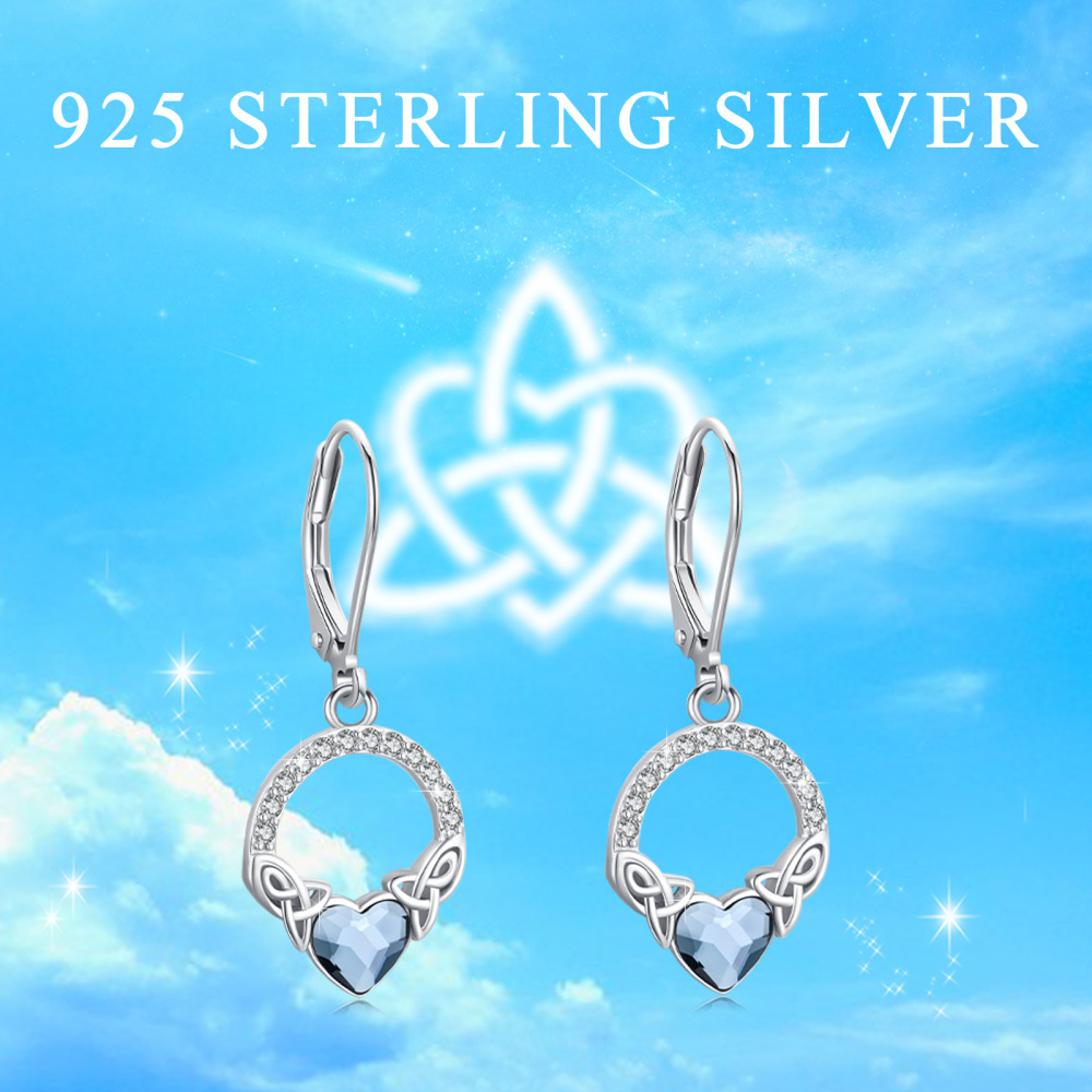 Brincos de prata esterlina com coração de cristal e zircónias cúbicas com nó celta e fecho-4