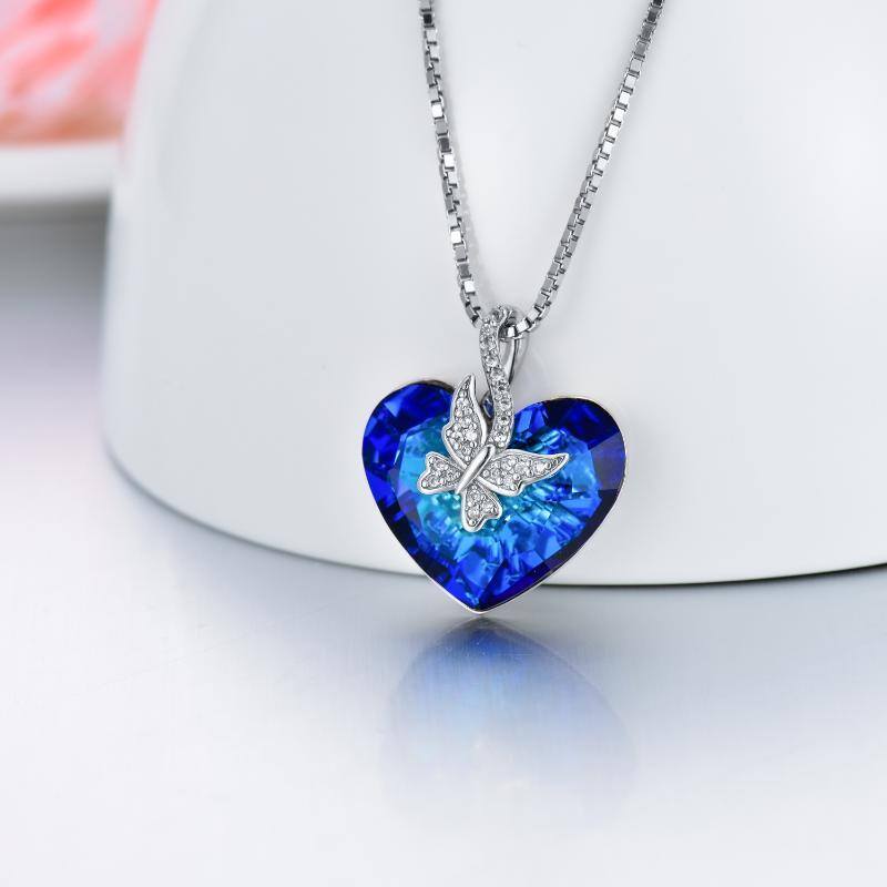 Collana da donna con pendente in cristallo a farfalla con cuore blu in argento sterling-4