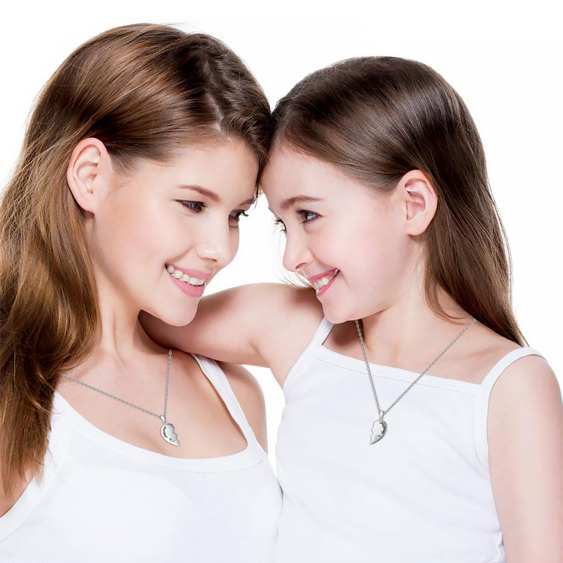 Colar de prata esterlina com pingente de casal mãe e filha com coração-2