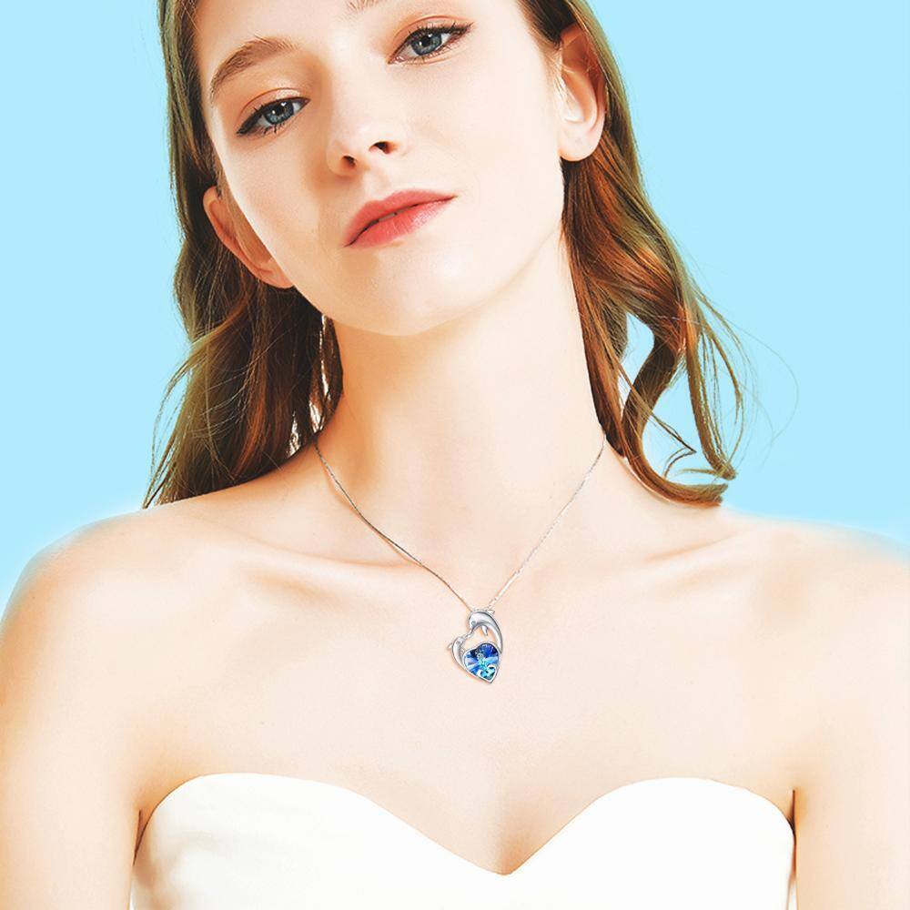 Collar de plata de ley con forma de corazón de cristal Delfín y colgante de corazón-2