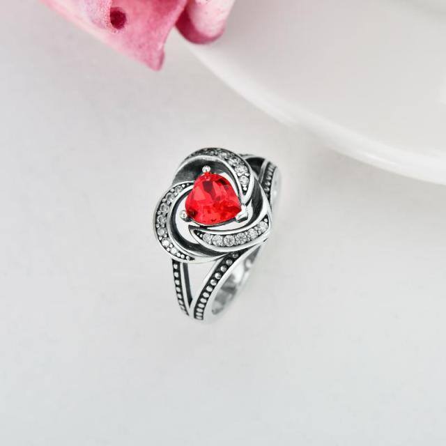 Anello in argento sterling a forma di cuore con cristallo a forma di cuore-3