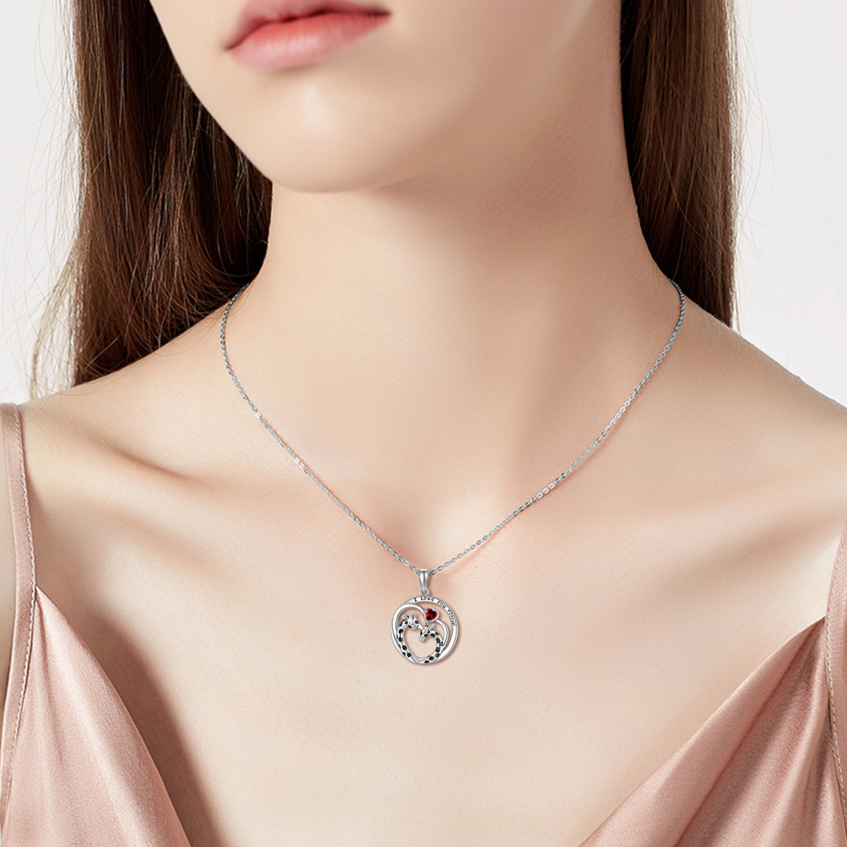 Collar con colgante de jirafa de plata de ley con forma de corazón y circonita cúbica con palabra grabada para mujeres y mejores amigas-2