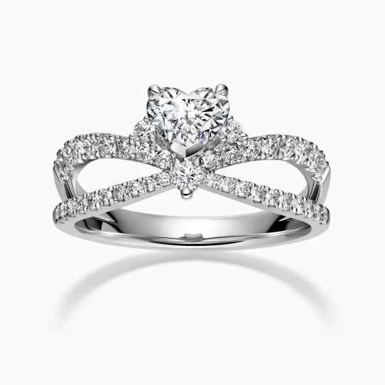 Bague de fiançailles en argent sterling avec cœur et moissanite pour femme