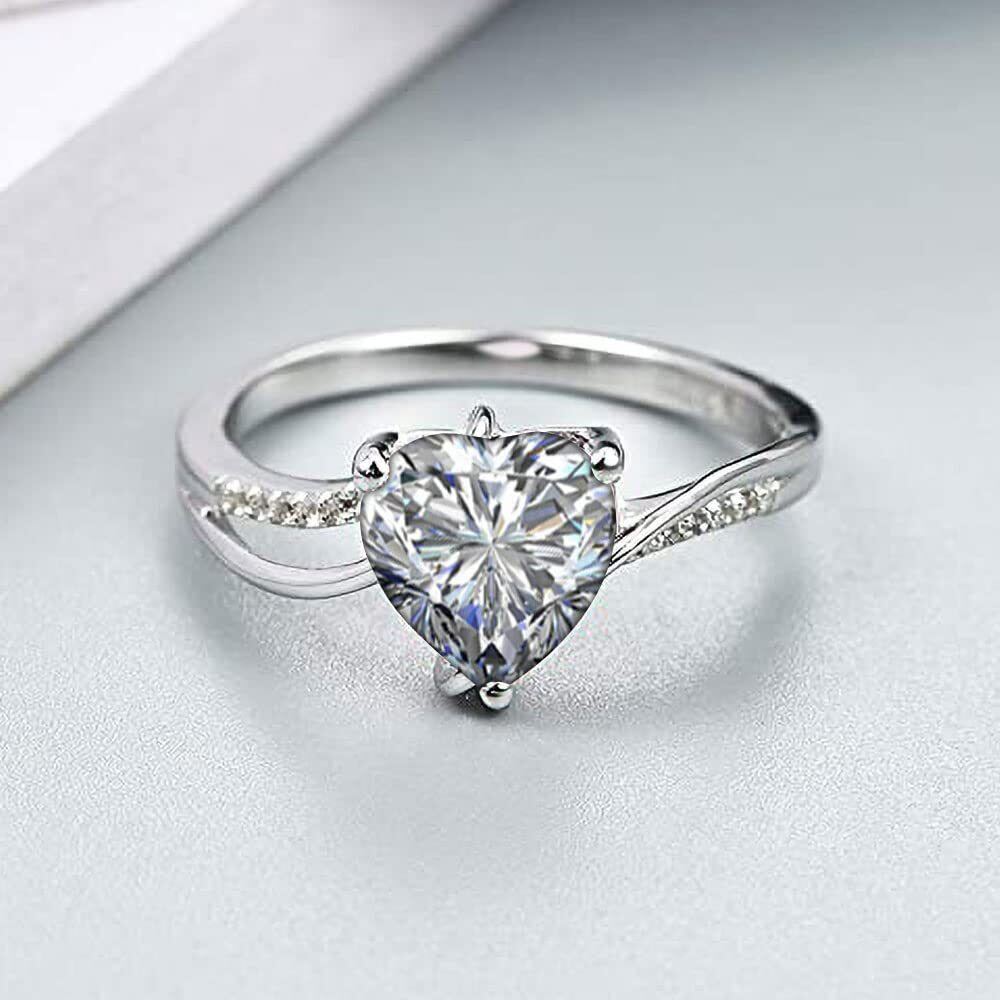 Anillo de compromiso de plata de ley con moissanita en forma de corazón bañada en oro rosa y grabado personalizado.-3