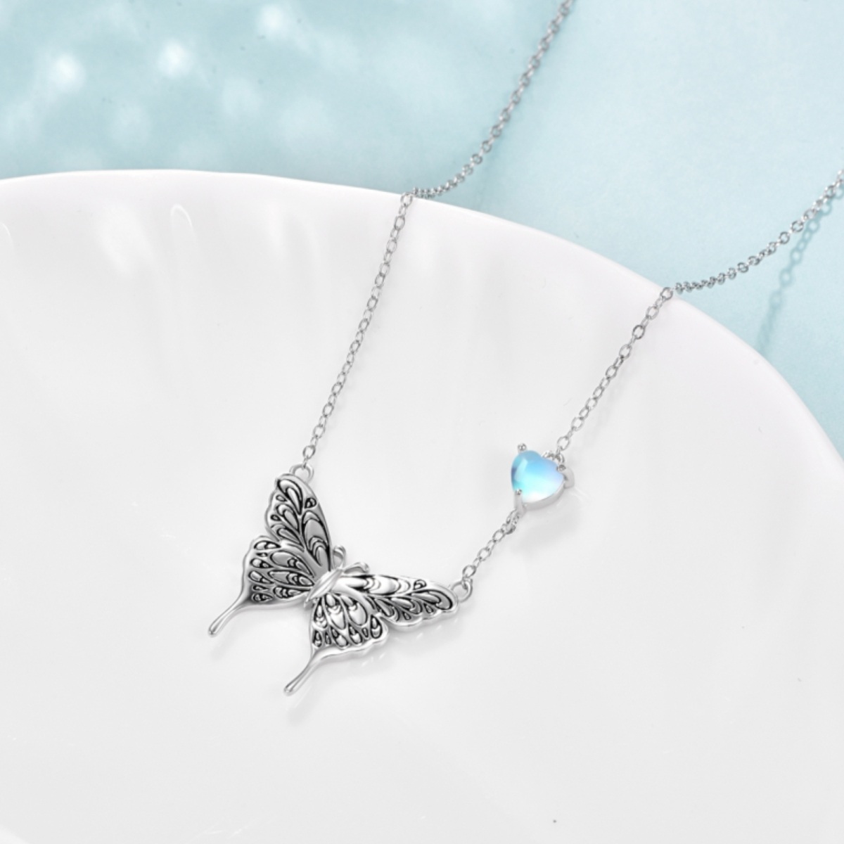 Collier en argent sterling avec pendentif papillon en forme de coeur en pierre de lune-4