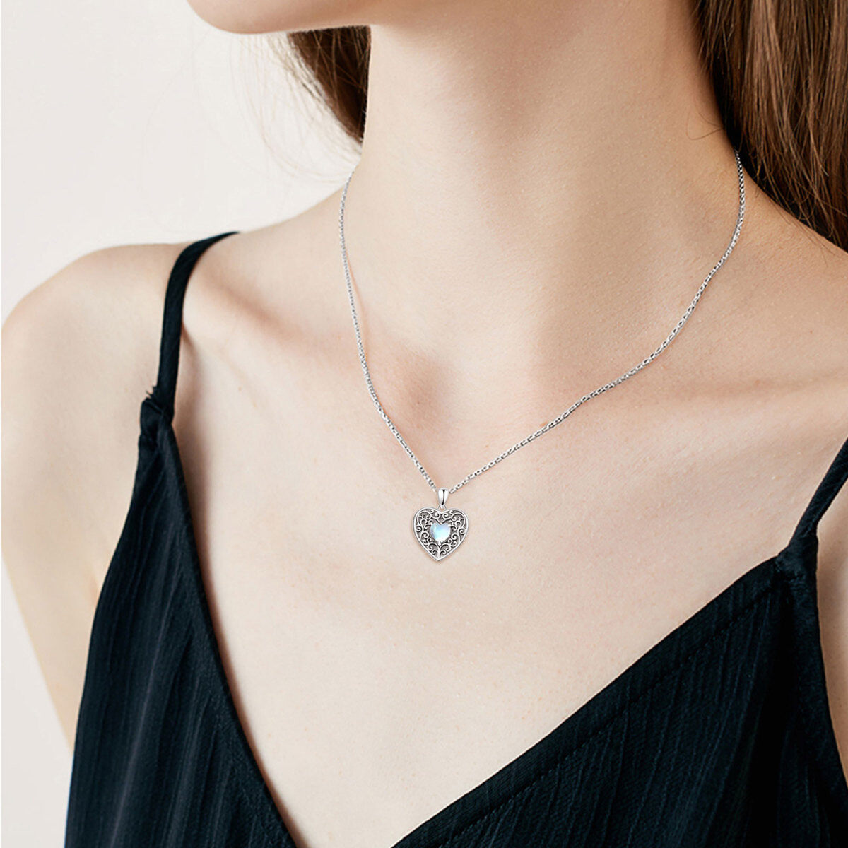 Collar con medallón de foto personalizado con piedra lunar en forma de corazón de plata de ley con palabra grabada-3