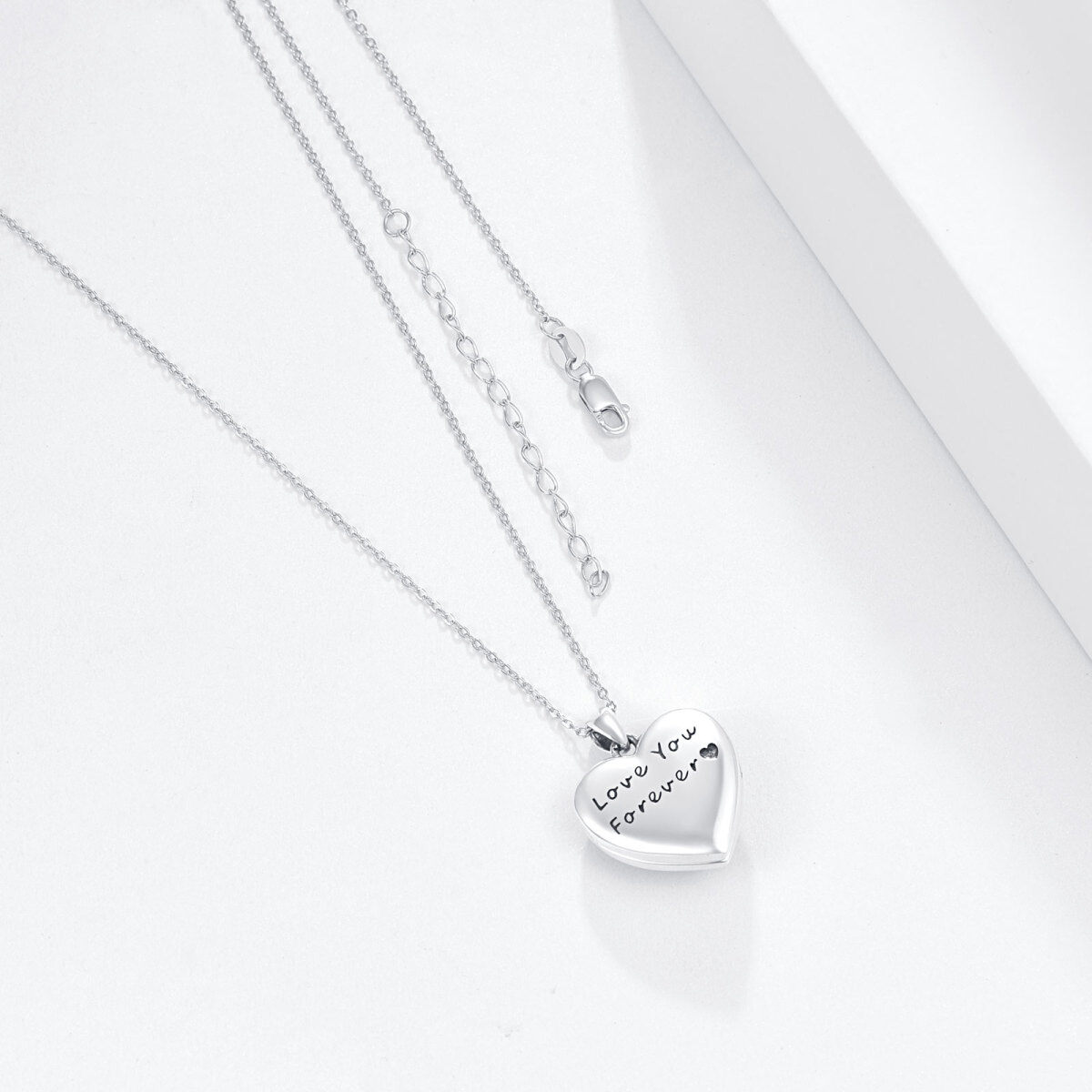 Collar con medallón de foto personalizado con piedra lunar en forma de corazón de plata de ley con palabra grabada-5