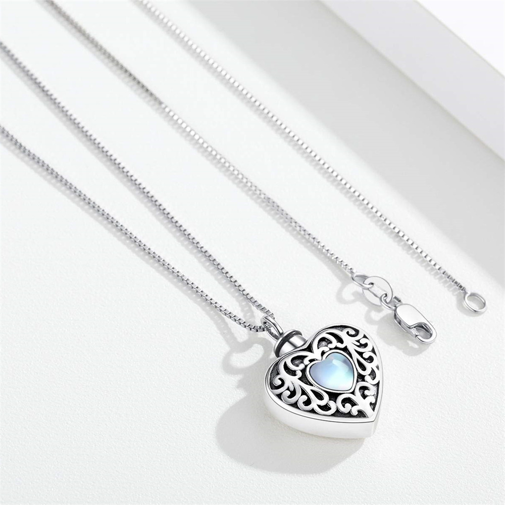 Plata de ley en forma de corazón Moonstone Corazón Urna Collar para cenizas-3