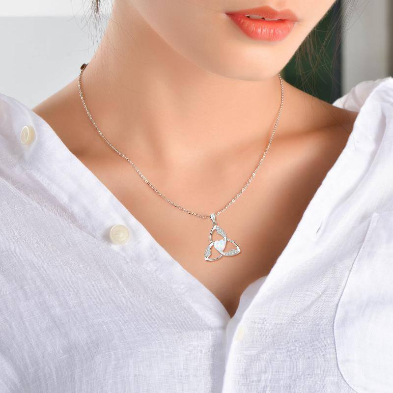 Collana con ciondolo a forma di cuore in argento sterling e nodo celtico in opale-2