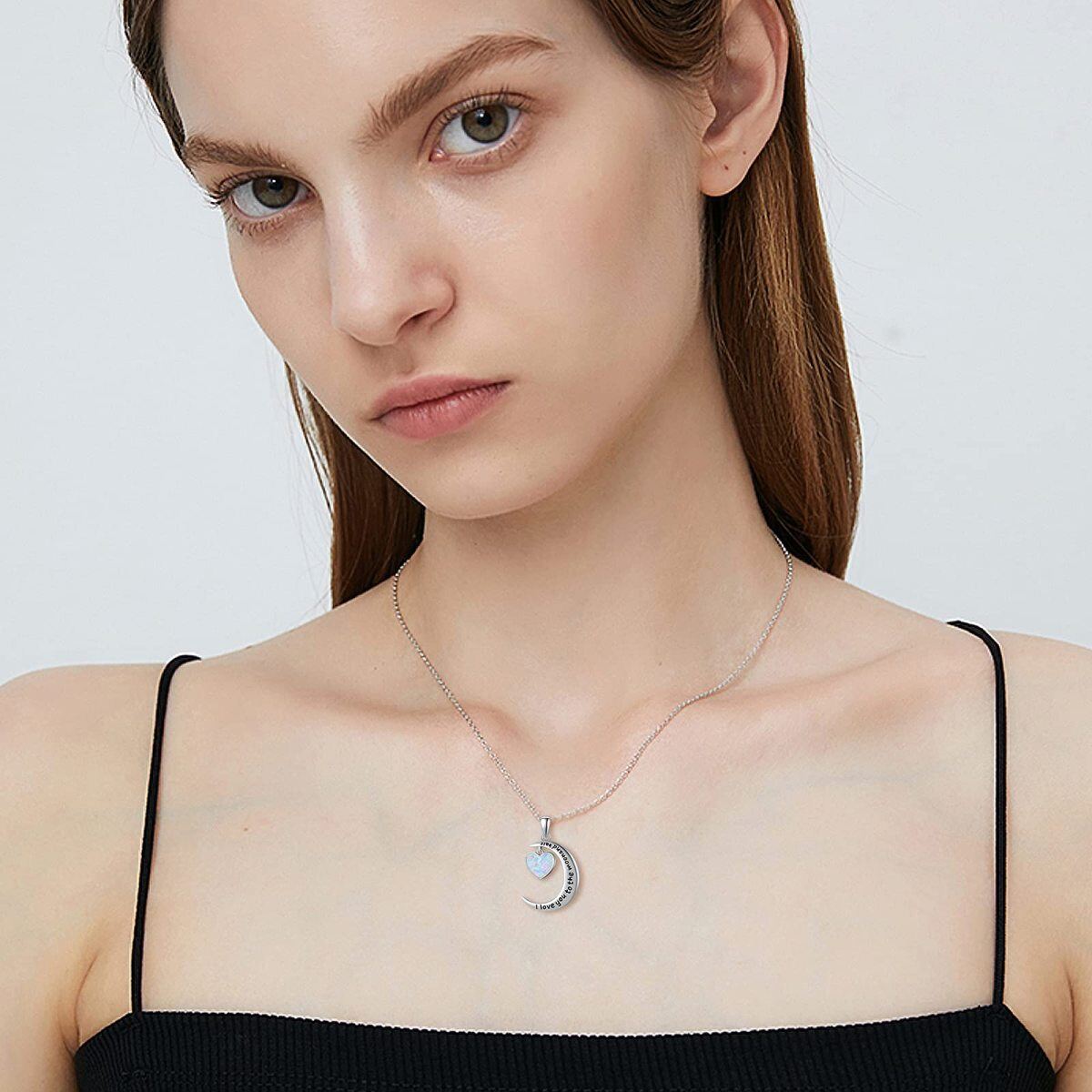 Collar de plata de ley con colgante de luna de ópalo en forma de corazón y palabra grabada-3