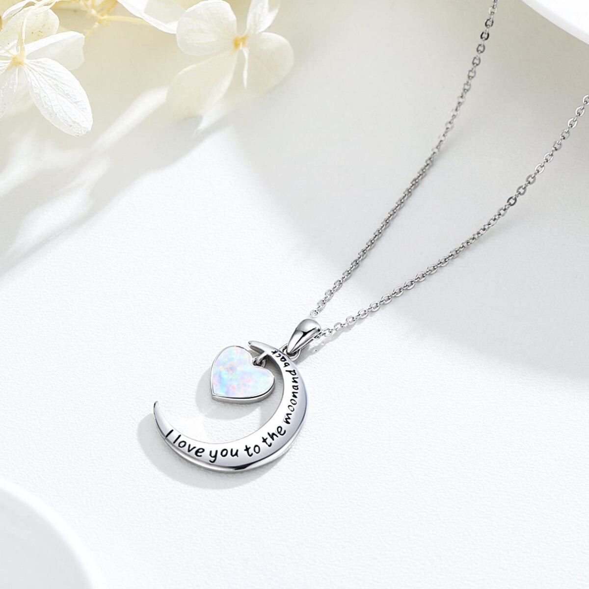 Collar de plata de ley con colgante de luna de ópalo en forma de corazón y palabra grabada-4