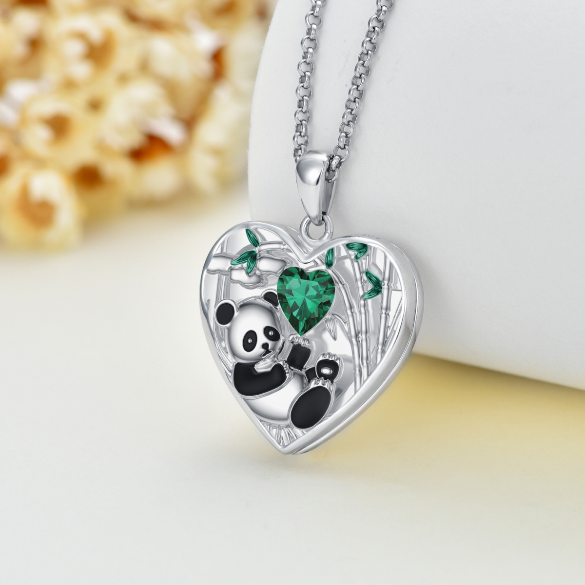 Plata de ley en forma de corazón Panda Personalizado Foto Locket Collar-3