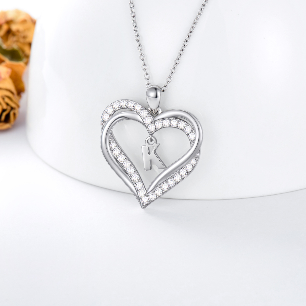 Collar con colgante de corazón de plata de ley con circonita cúbica personalizada con letra inicial K y corazón para mujeres mejores amigas-4