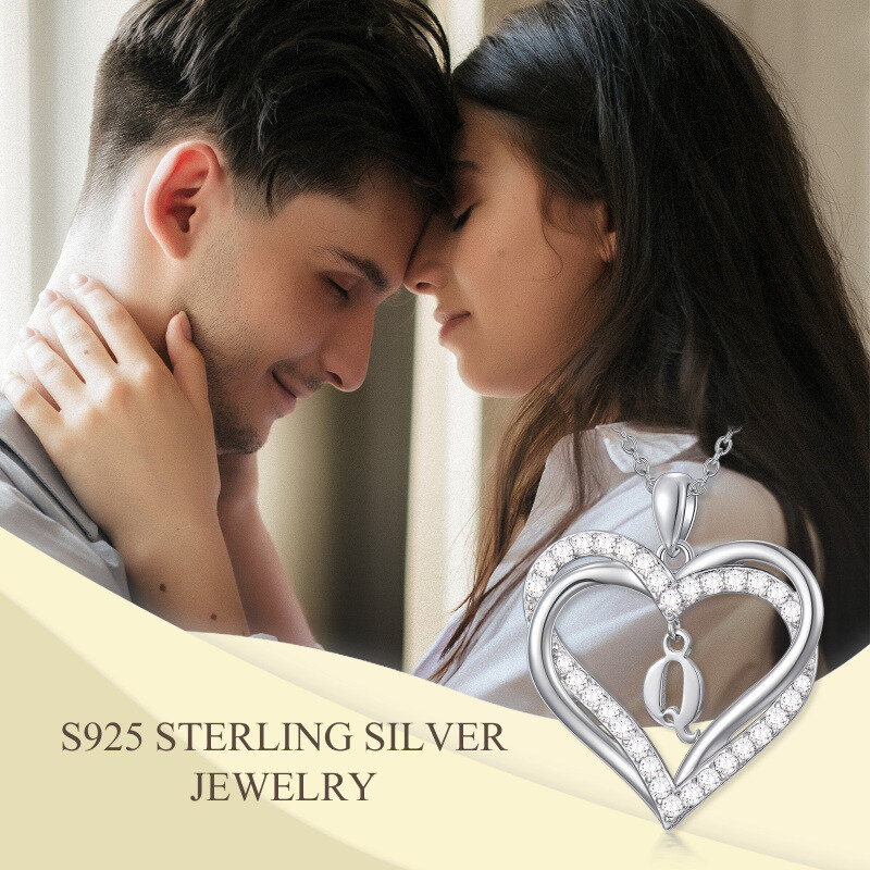 قلادة من الفضة الإسترلينية على شكل قلب مرصعة بالزركونيا المكعبة بتصميم حرف Q وقلادة على شكل قلب مخصصة للنساء الصديقات-6