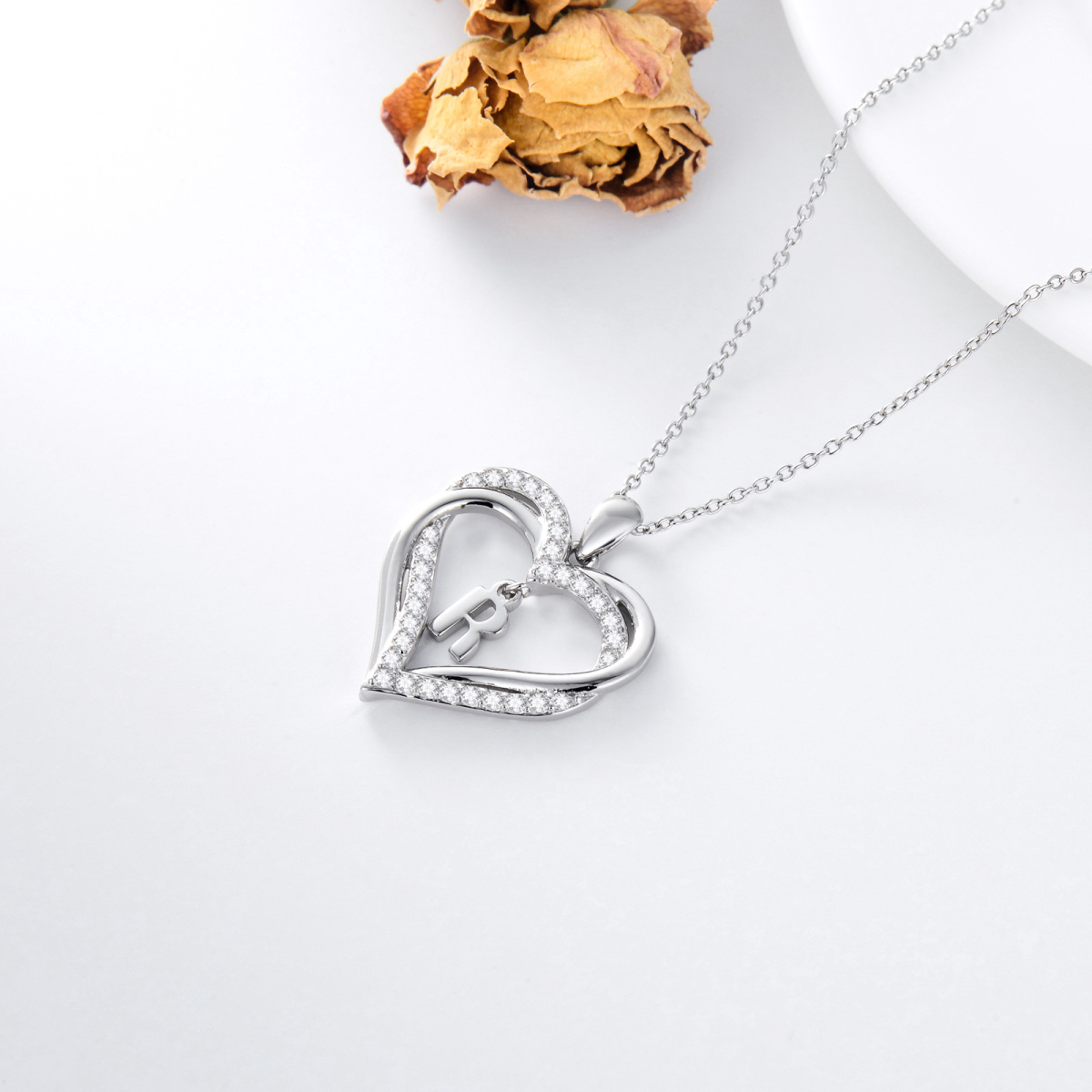 Collar con colgante de corazón de plata de ley con circonita cúbica personalizada con letra inicial R y corazón para mujeres mejores amigas-5