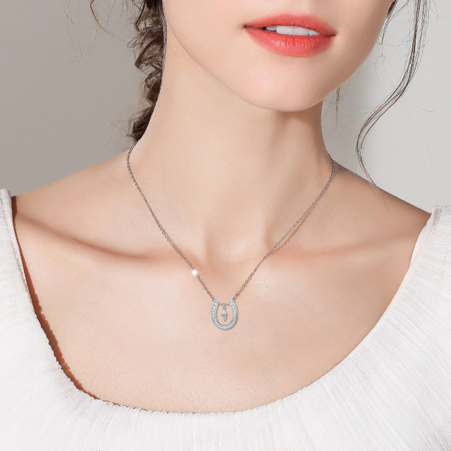 Collana con ciondolo a ferro di cavallo in argento sterling con zirconia cubica-2