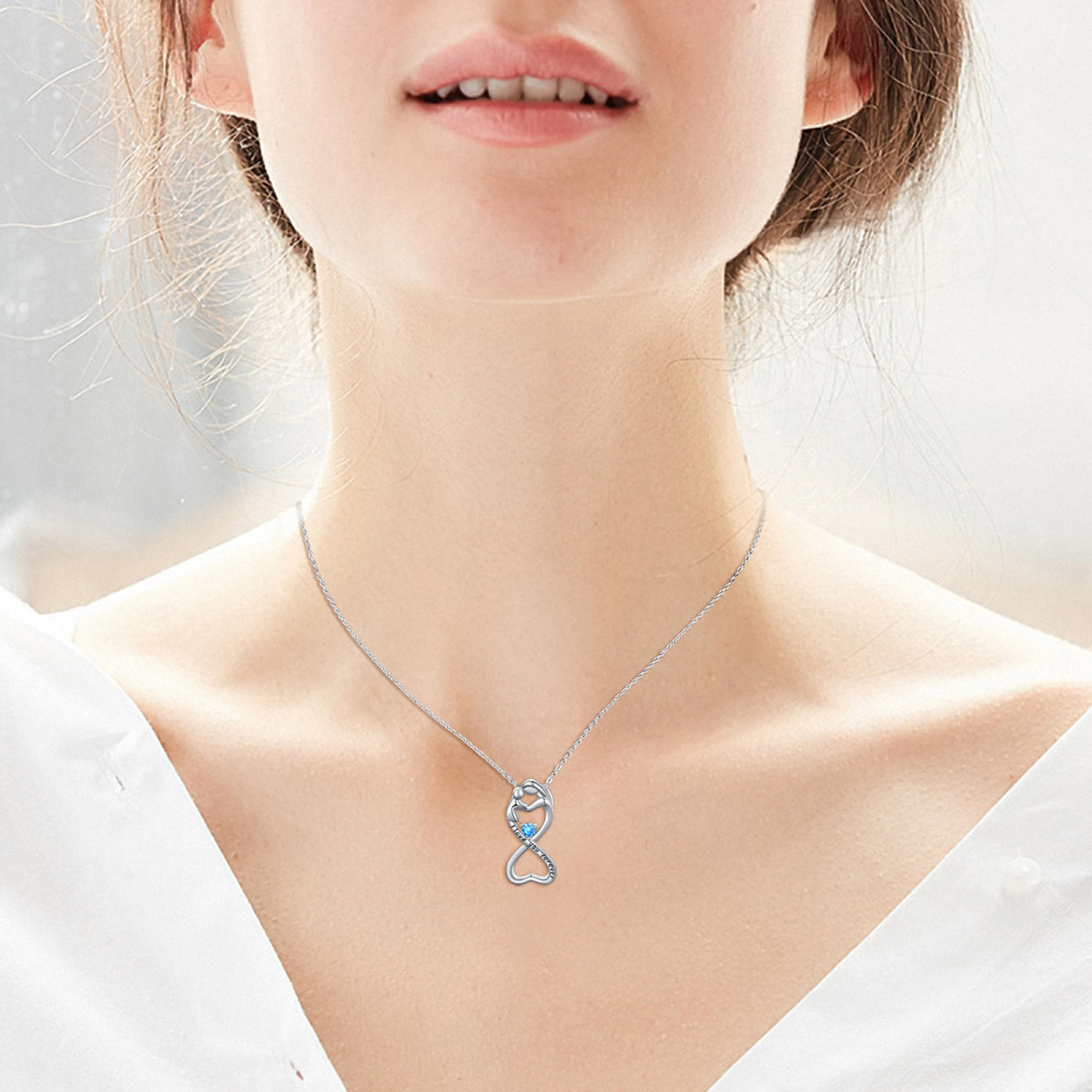 Collana con ciondolo a forma di simbolo infinito in argento 925 con parola incisa-2